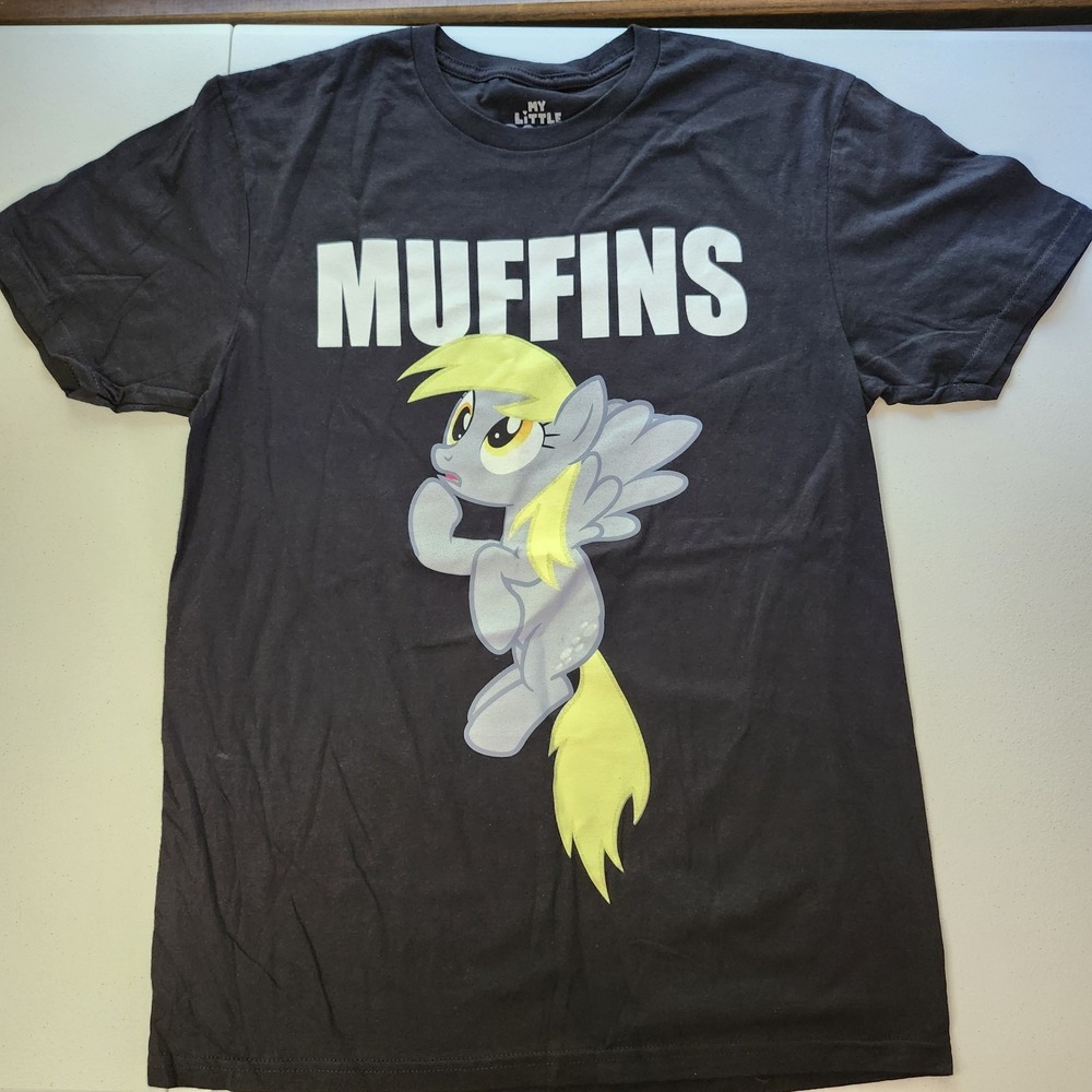 NWOT My Little Pony Derpy Hooves Muffins T-Shirt M Hot Topic Hasbro 2026